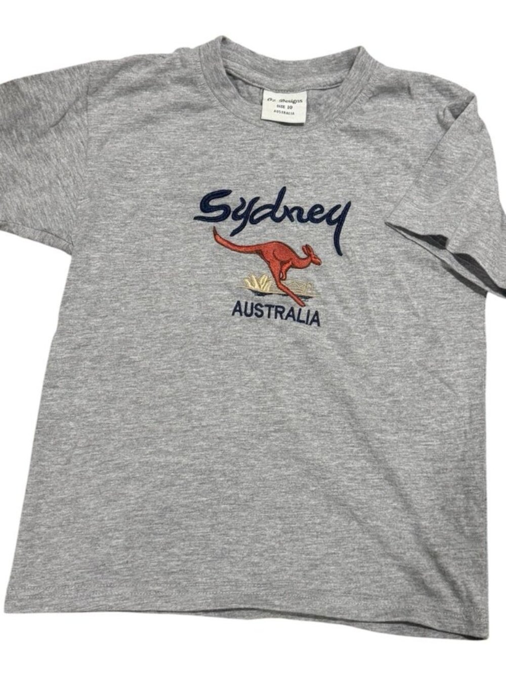 🦘NWOT Sydney Australia Kangaroo Gray Short Sleeve Kids Boys Graphic Tee | S